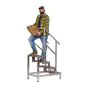 Montagetritt mit Geländer - Stufentiefe: 240 mm, Breite: 0,6 m, Höhe: 0,6 m, Gewicht: 14 kg, max. Gesamtbelastung: 250 kg, max. Belastung pro Stufe: 150 kg
