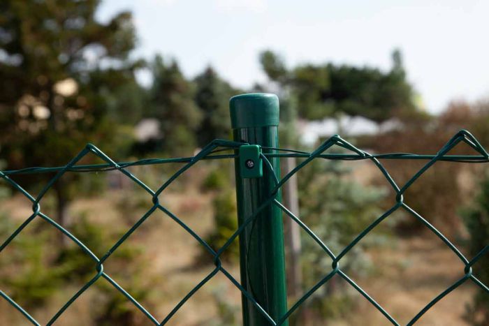 25 Meter Maschendrahtzaun KomplettSet Dingo Farbe grün, Höhe 100