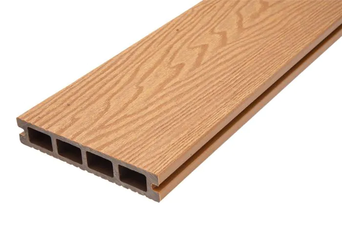 Terrassendielen WPC - Länge: 2900 mm, Querschnitt: 140 x 25 mm, Farbe: Holzoptik hell