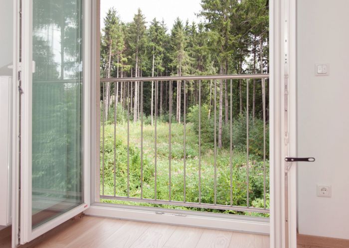 Fenstergitter Classic in Edelstahl, vormontiert - Breite: 98 - 110 cm, Höhe: 100 cm