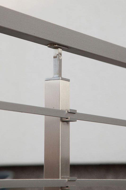 Edelstahl Treppengeländer Seitenmontage, 1,8m Lang