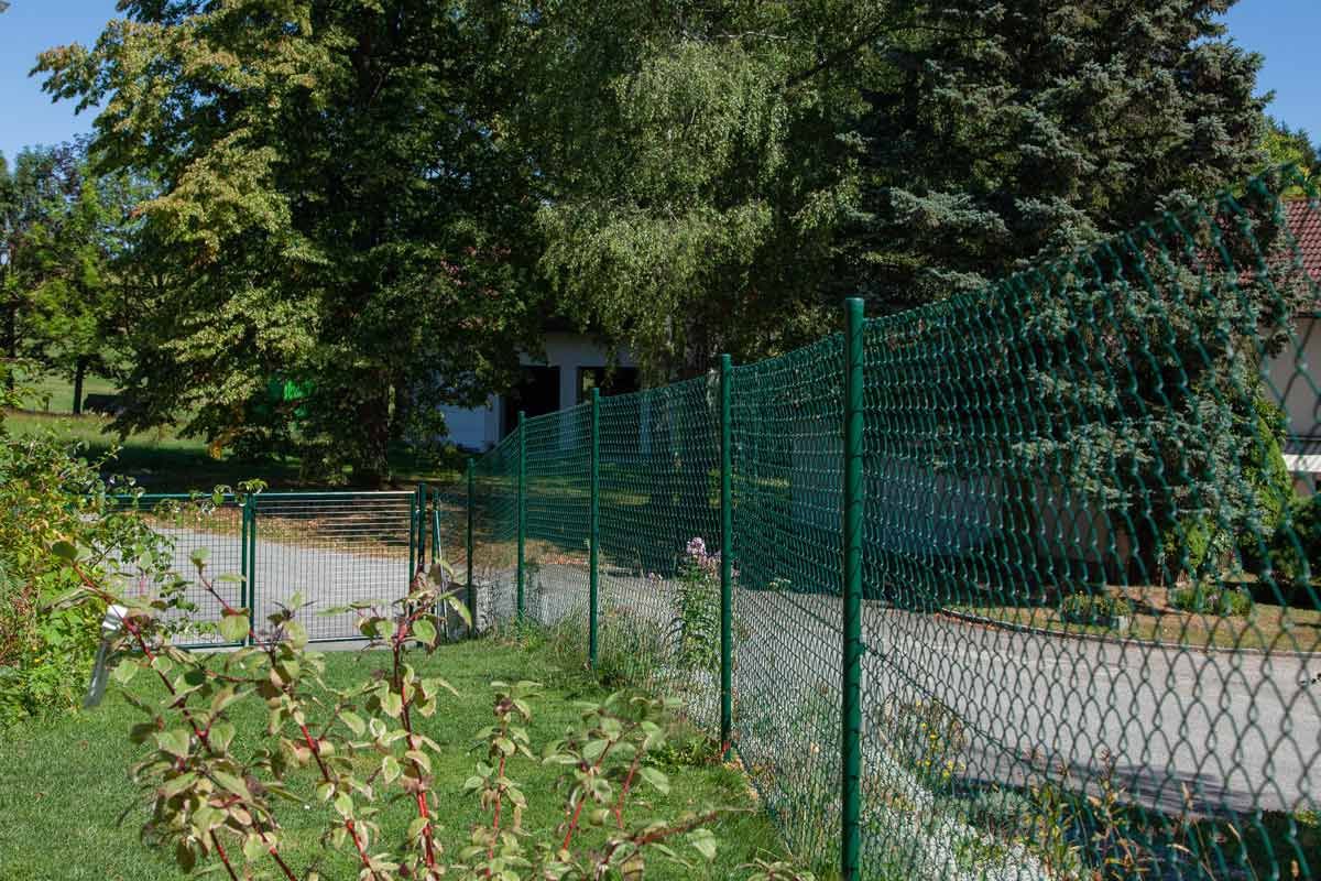 Maschendrahtzaun 25 M, Grün Ummantelt – 40 Mm Maschenweite, 2,8 Mm Drahtstärke, 1000 Mm Höhe (Made In Germany)
