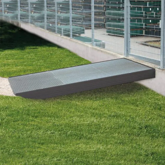Alu Übergangsbrücke - Wangenfarbe: anthrazit, Länge: 400 cm, Breite: 109 cm, Gitterrost: 30 x 30 mm