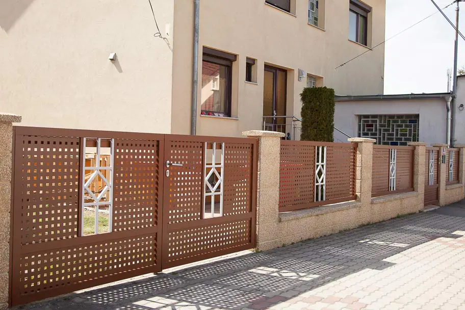 021-Aluzaun-Rimini