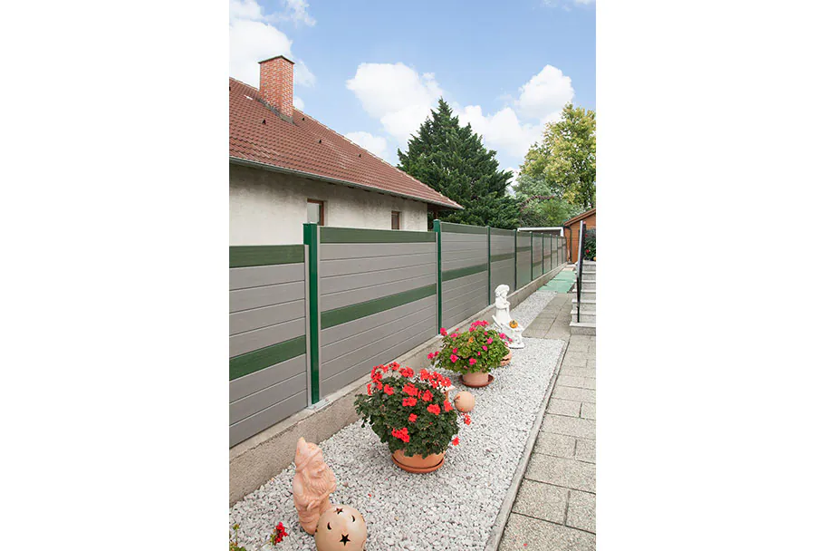 001-Sicht--und-Laermschutz-Simple