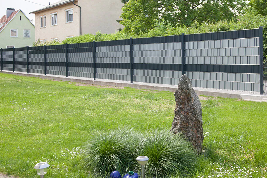 012-Sichtschutzwand-Doppelstabzaun