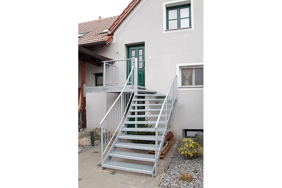 006-Aussentreppe-Siska