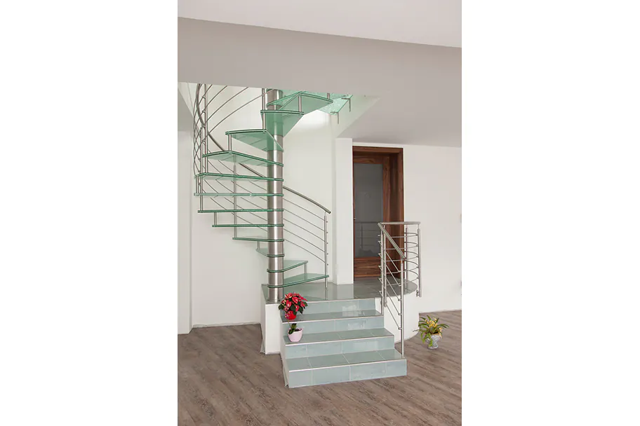 009-Glasspindeltreppe-Nobile
