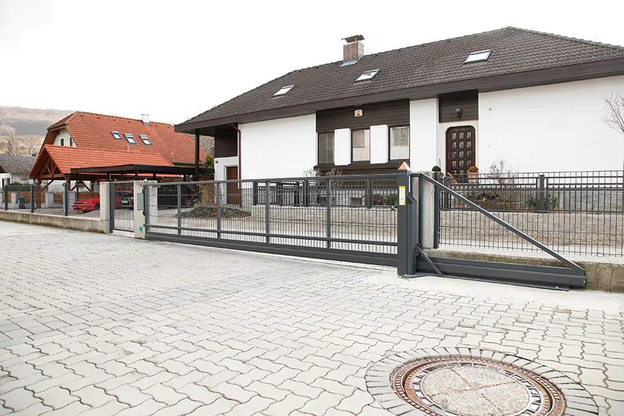 011-Schiebetor-Multi-Line